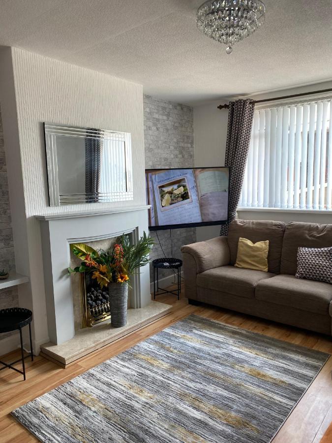 M&J Apartment Blackpool Extérieur photo