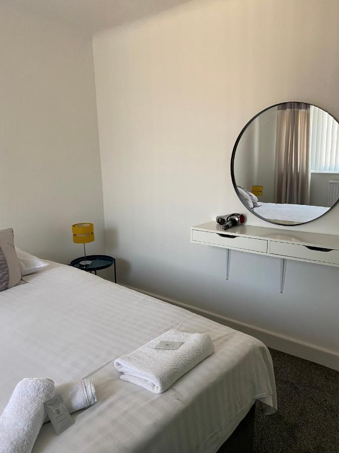 M&J Apartment Blackpool Extérieur photo